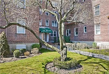 Sold by Avenue Sotheby's International Realty