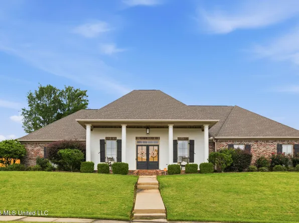 300 Deer Holw, Brandon, MS 39047