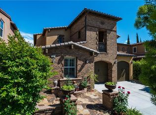 22 Vine, Irvine, CA 92620