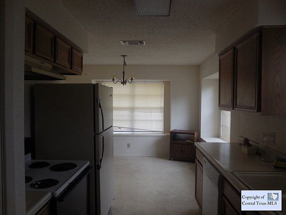3rd image of 4604 Timberhill Dr