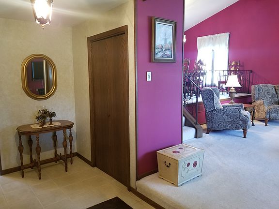 4th image of 18424 De Jong Ln