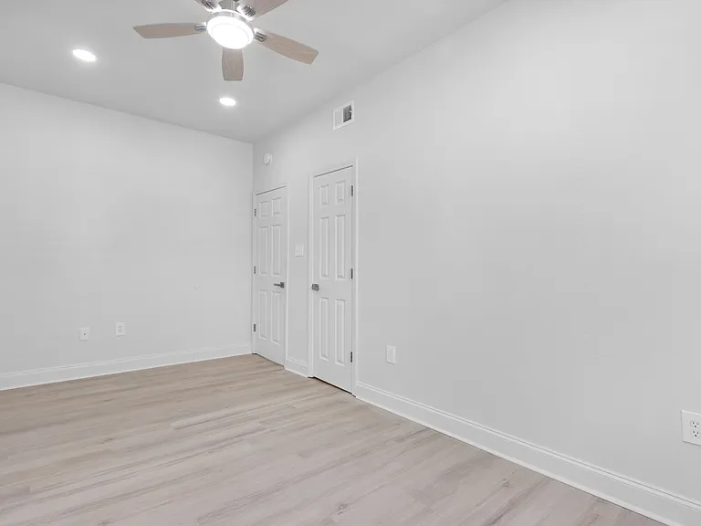 3694 Louisiana Avenue Pkwy — Photo 4