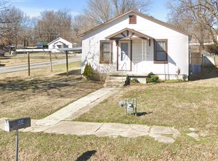 604 N Kansas St, Springdale, AR 72764