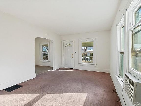 5th image of 506 Michigan Ave