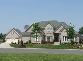 7884 Grimsby Cir, Harrisburg, NC 28075