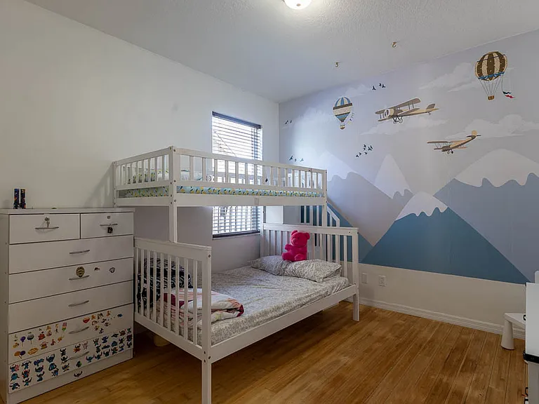 1725 Soaring Heights Cir — Photo 12
