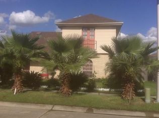 3220 Lake Trail Dr, Metairie, LA 70003