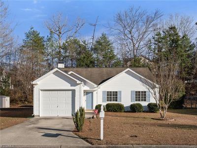 2635 Stratford Lake Rd, Winston Salem, NC, 27103