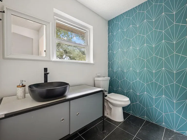 1003 Minda Dr — Photo 32
