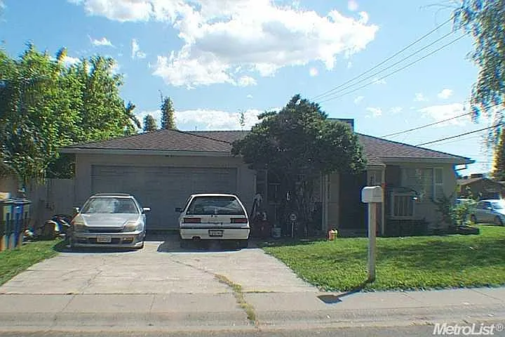 2600 51st Ave photo 1