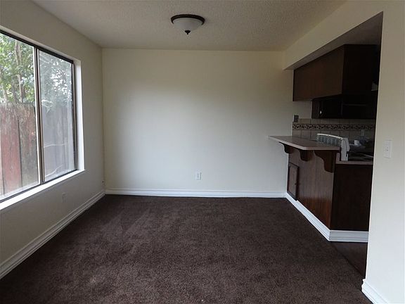 5th image of 1220 Payne Ct