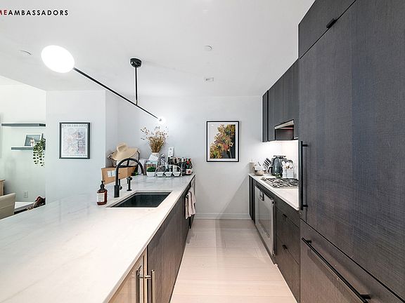 5th image of 55 W 17th St #302
