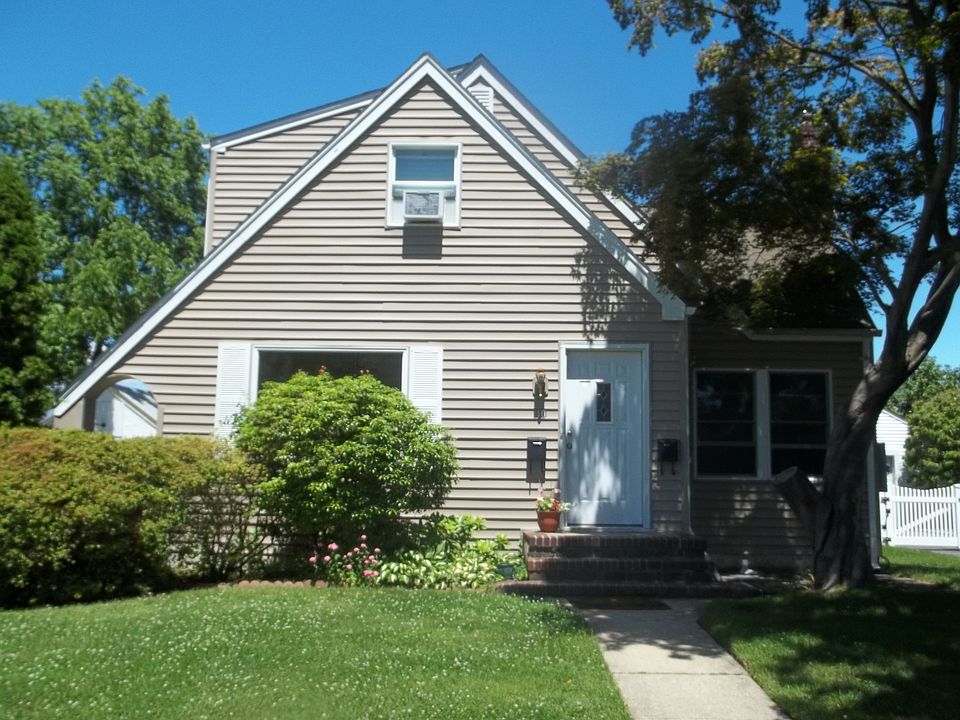 1st image of 10 Herman Ave