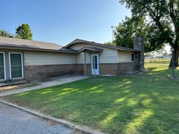 74 Fir Ave, Elgin, OK 73538