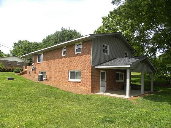 3rd image of 117 Gayle Ave