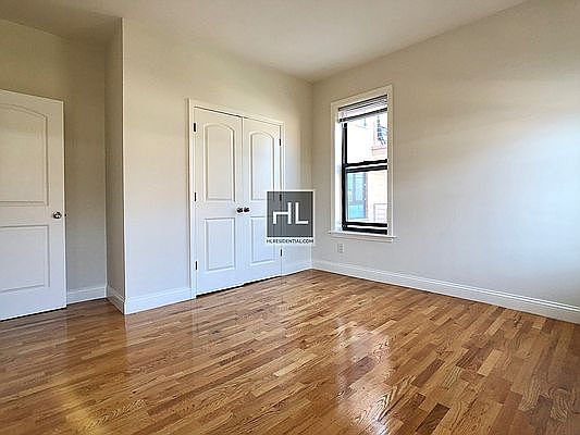 5th image of 37 Bay 26 St #B6