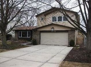 6706 Breckenridge Rd, Lisle, IL 60532