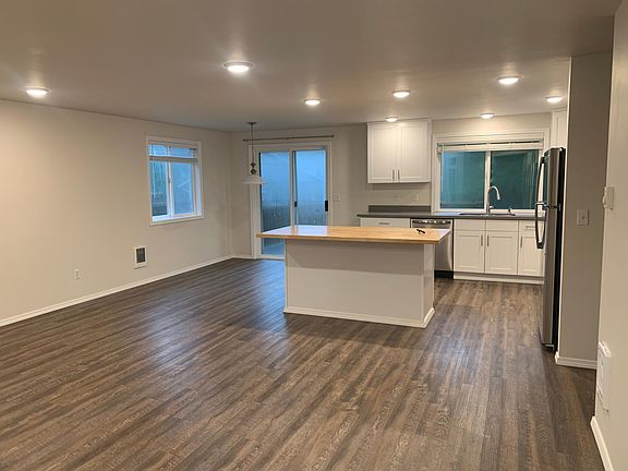 2nd image of 7511 114th Street Ct E