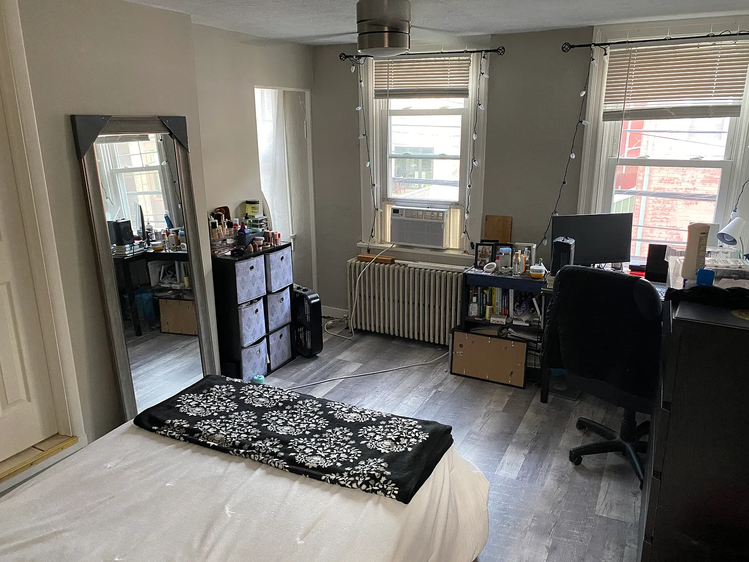 1 bed, 600 sqft, $1,000 — Photo 2