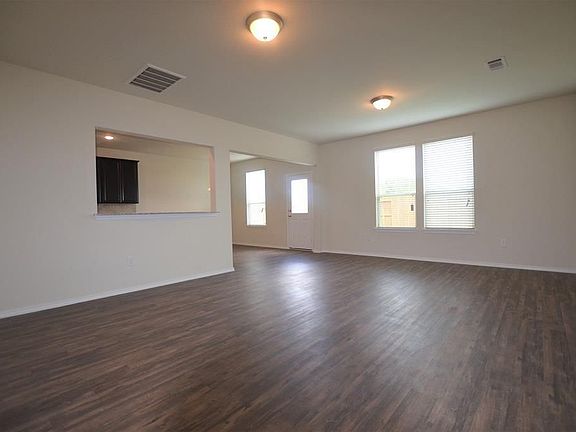 5th image of 15851 Sunny Stone Dr