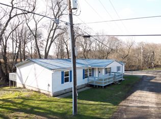 24 W Palmer St, Jacksonville, OH 45740