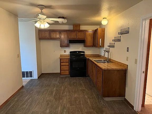 5th image of 1021 Whistler Dr