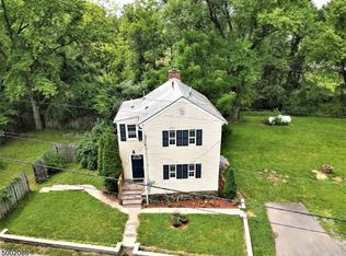 45 Hog Hollow Rd, Pittstown, NJ 08867