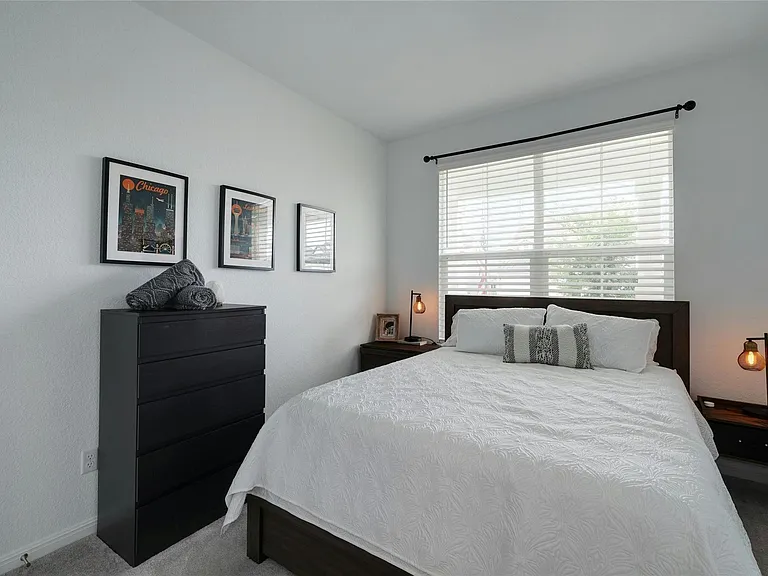 401 Georgia Lace Trl — Photo 17