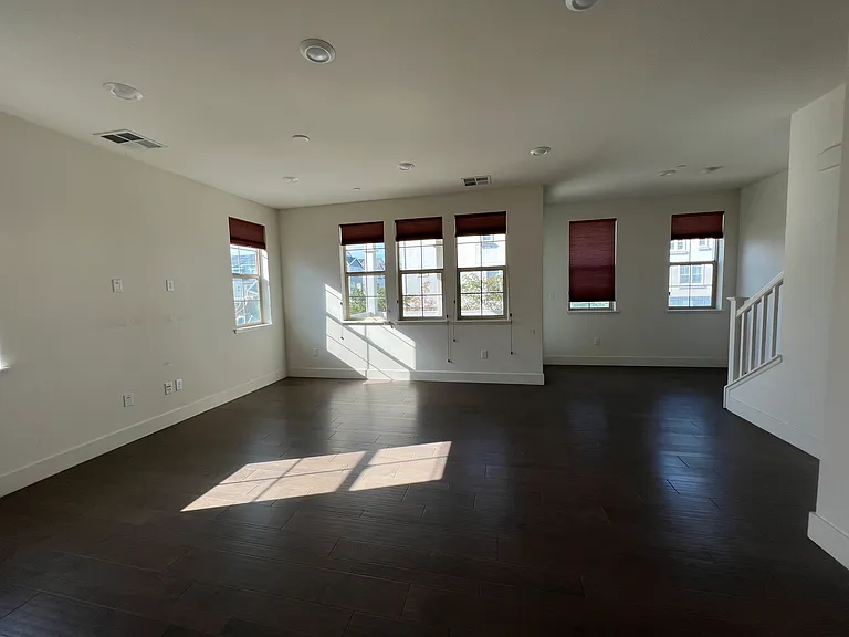 8567 Leeward Way — Photo 8