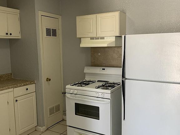 3rd image of 4022 Taylor Ave APT 7