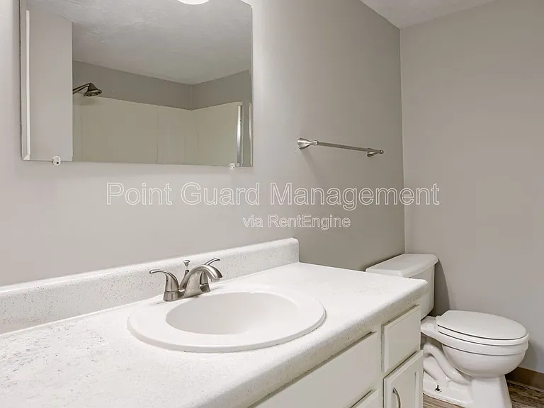 Brent Village — Photo 117