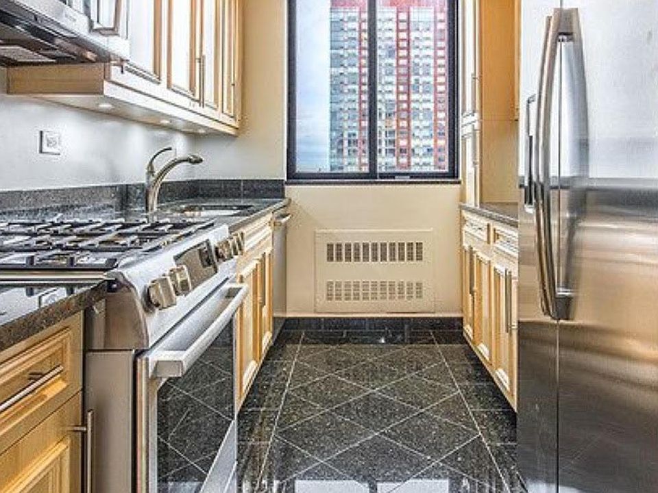1st image of 145 W 67th St APT 23G