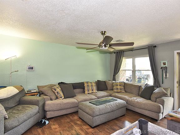4th image of 13662 S Hickory Pl