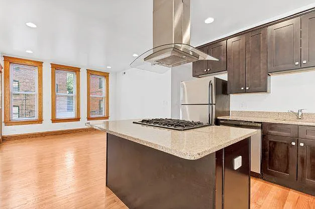 3153 N Hudson Ave #2 — Photo 4