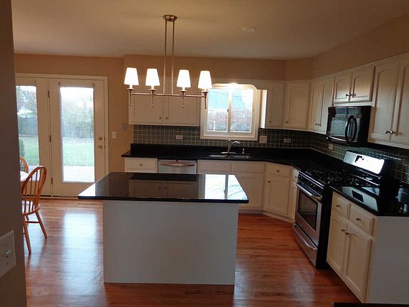5th image of 2304 Flat Rock Ct