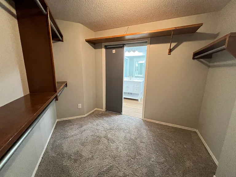 2213 E Myrtlewood Ct — Photo 101