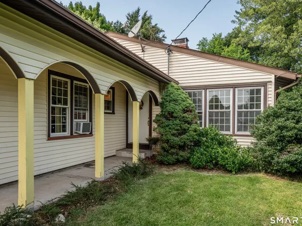 52 Greenhouse Boulevard, West Hartford, CT 06110
