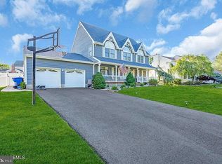 1177 Aster Dr, Toms River, NJ 08753