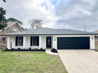 10 Normandy Dr, Kenner, LA 70065