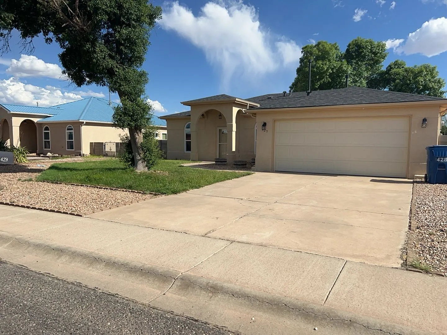 Beautiful Home in Los Lunas — Photo 1