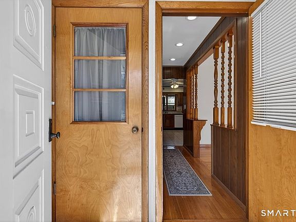 3rd image of 21 Rexview Circle