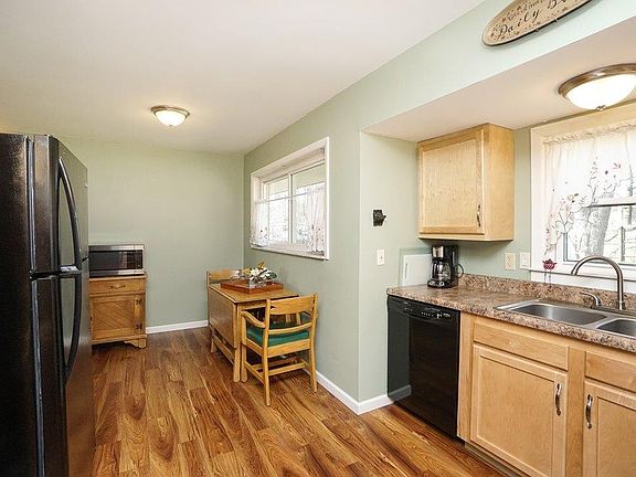 5th image of 3414 Chuckfield Dr