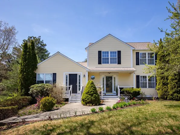 10 Nathan Ln, Plymouth, MA 02360