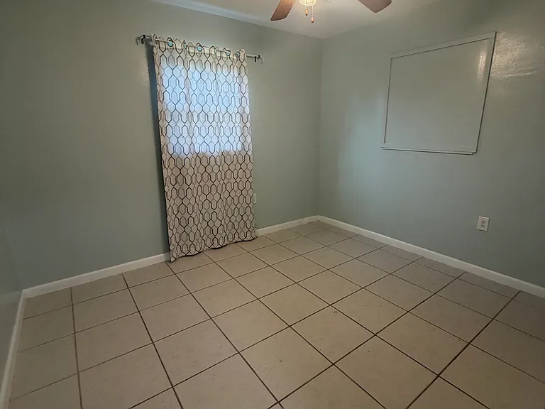 1501 Fuller St — Photo 8
