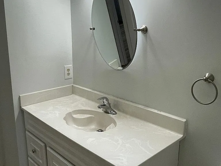 480 Saltaire Dr — Photo 28