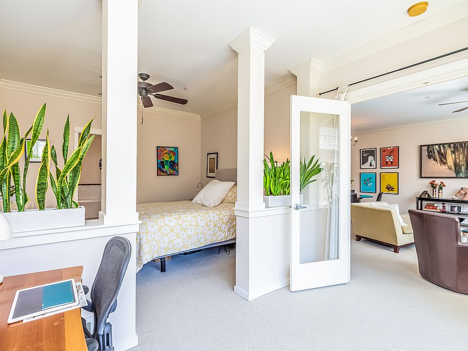 1st image of 109 2nd St S APT 438