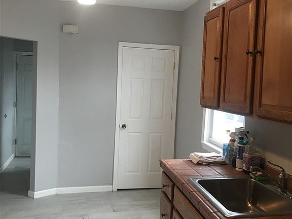 2nd image of 5906 Hudson Ave APT 4
