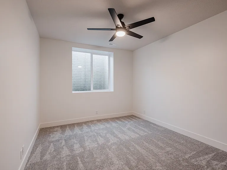 8620 S 49th St — Photo 46
