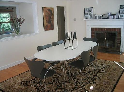 Open and spacious dining, w/ fire place