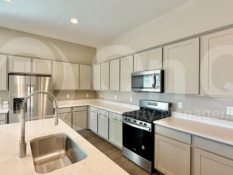 40847 W Hillman Dr — Photo 7